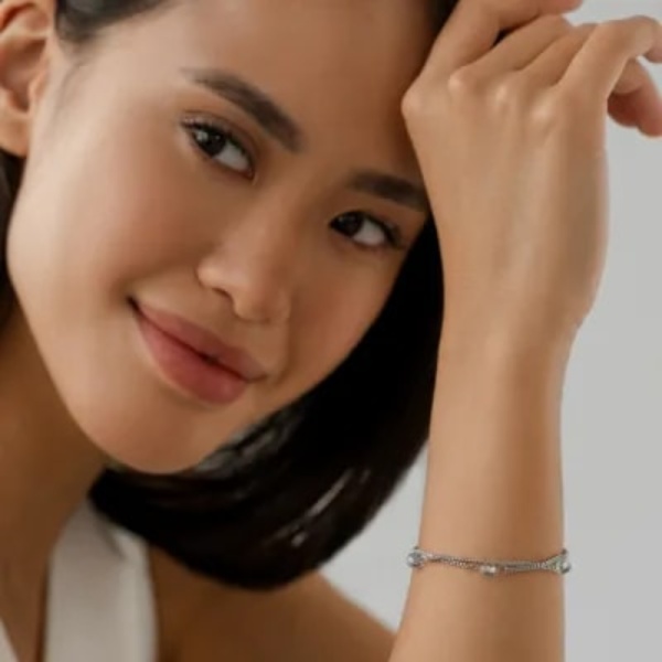 Браслет из серебра с топазом